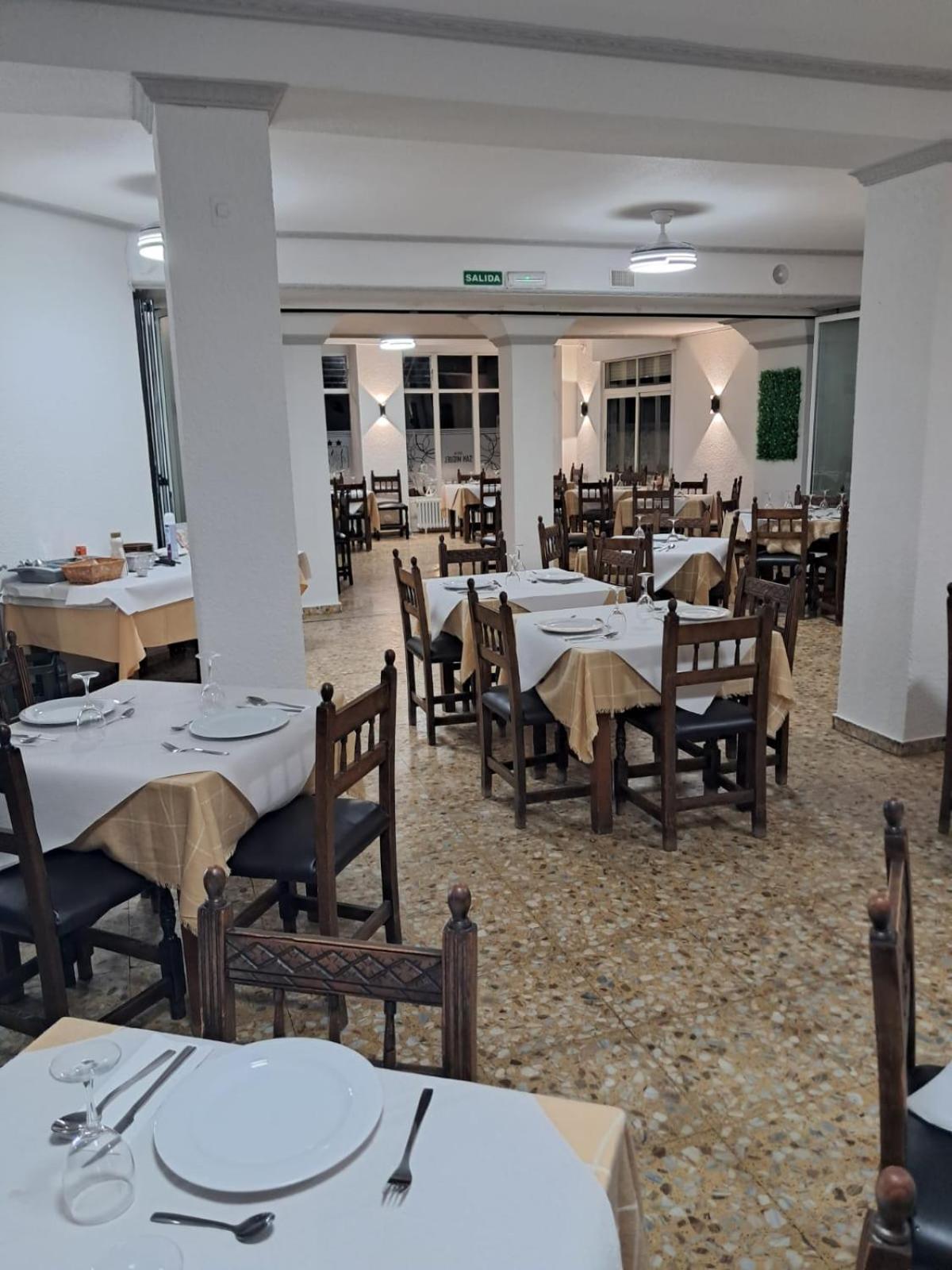 Hostal San Miguel Villalobar Bagian luar foto