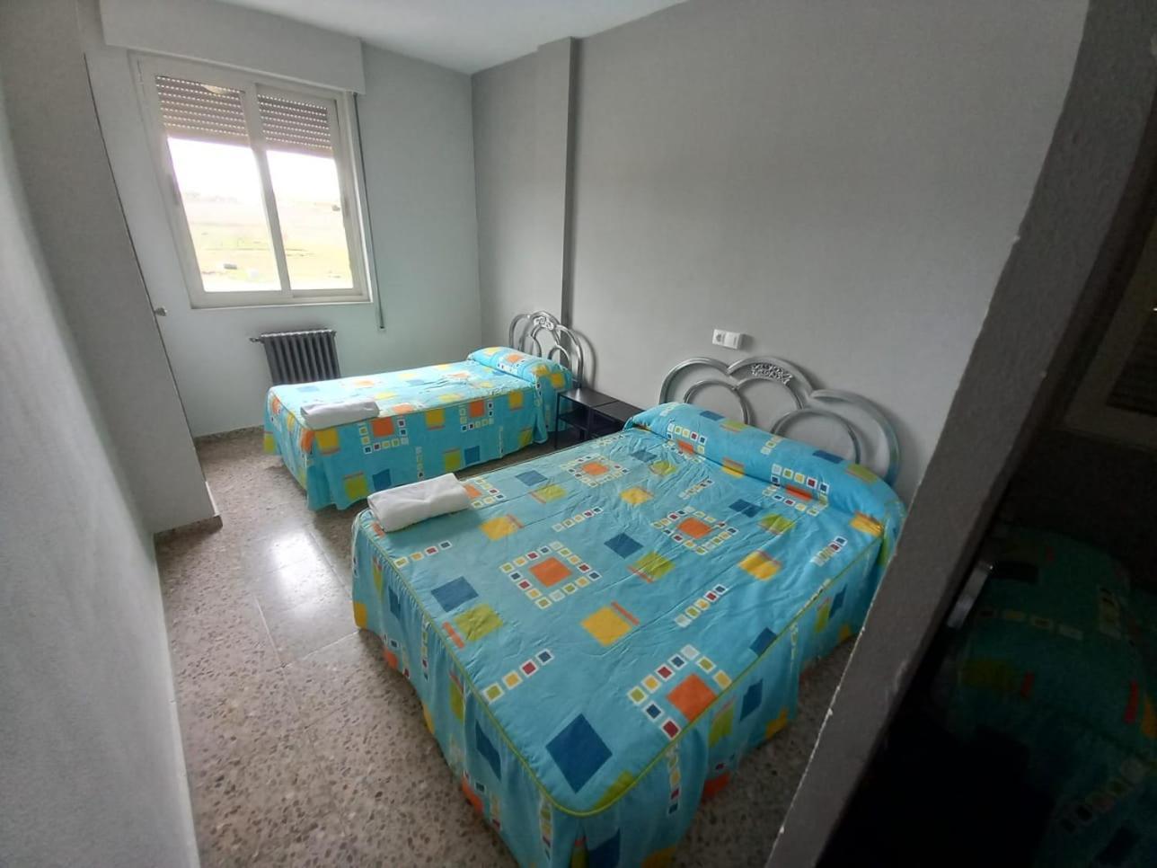 Hostal San Miguel Villalobar Bagian luar foto