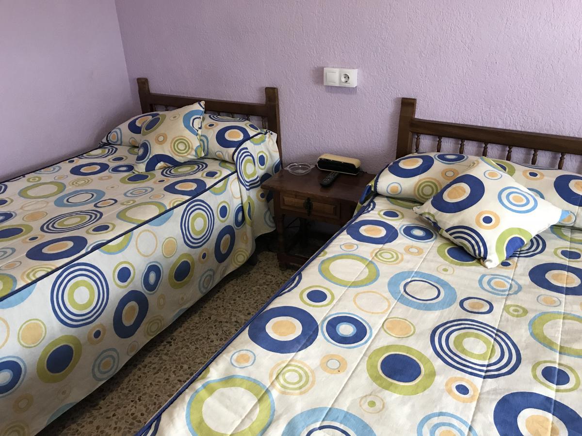 Hostal San Miguel Villalobar Bagian luar foto