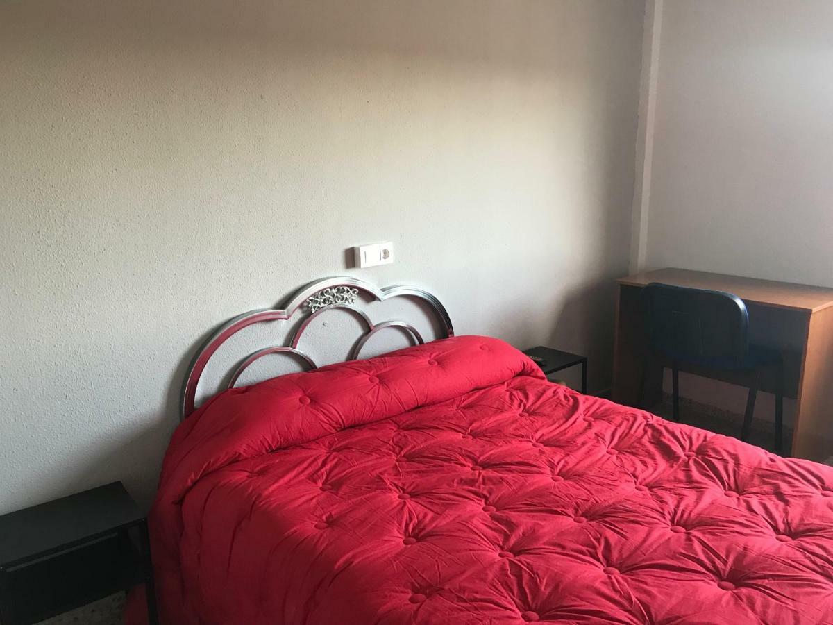 Hostal San Miguel Villalobar Bagian luar foto